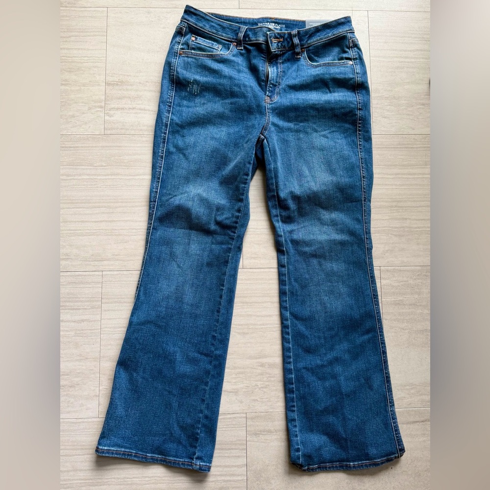 Chicos Define me Flare Wide leg Jeans Size 1P- women’s 8